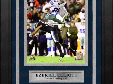 Ezekiel Elliott v. The Eagles Dallas Cowboys 8  x 10  Framed Football Photo with Engraved Autograph For Cheap