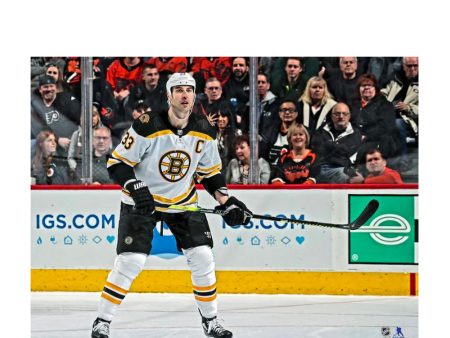 Zdeno Chara in Action Boston Bruins 8  x 10  Hockey Photo Supply