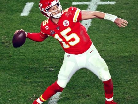 Patrick Mahomes Throwing Action Kansas City Chiefs 8  x 10  Football Photo Sale