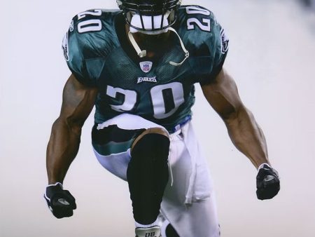 Brian Dawkins Kneeling Smoke Entrance Philadelphia Eagles 8  x 10  Football Photo Fashion