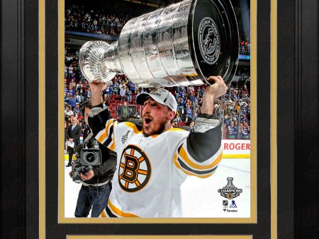 Brad Marchand 2011 Stanley Cup Trophy Boston Bruins 8  x 10  Framed Hockey Photo Fashion