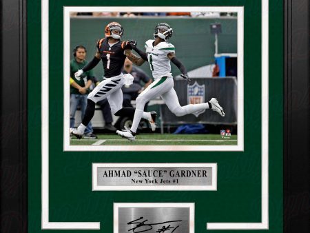 Ahmad  Sauce  Gardner in Action New York Jets 8  x 10  Framed Football Photo with Engraved Autograph Fashion