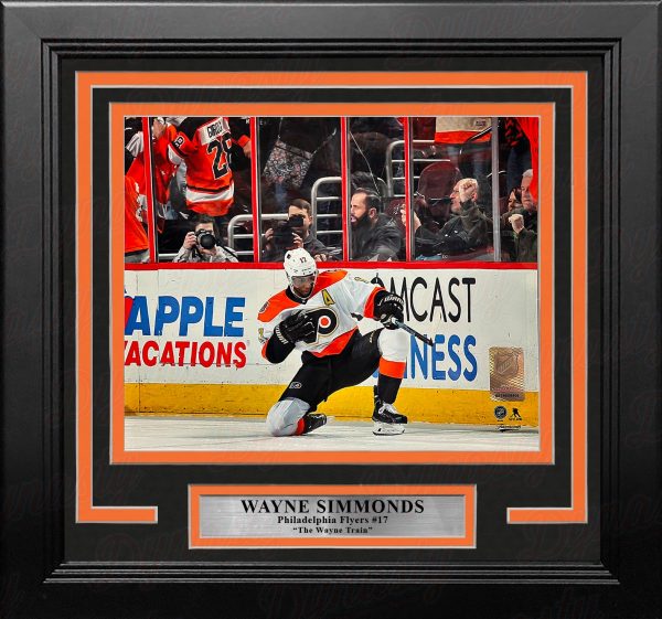 Wayne Simmonds Fist Pump Philadelphia Flyers 8  x 10  Framed Hockey Photo Fashion